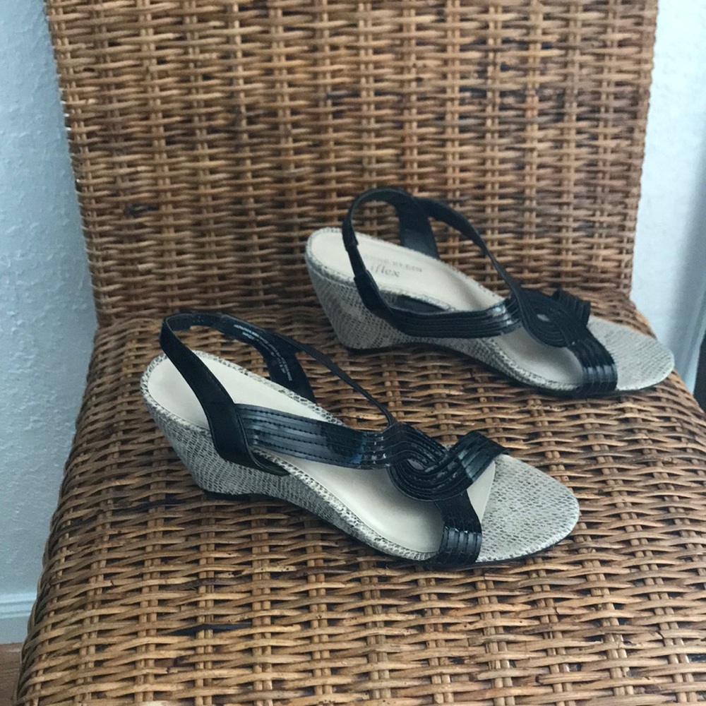 AK I-flex black wedges: reptile pattern